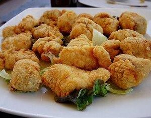 Cazon adobo enharinado